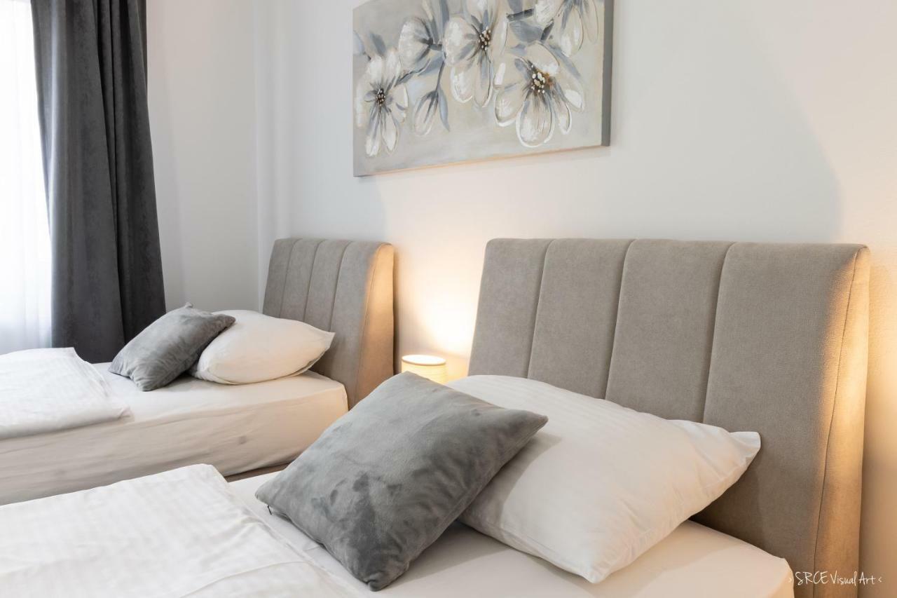 Apartmani Gundulic Ossero Esterno foto