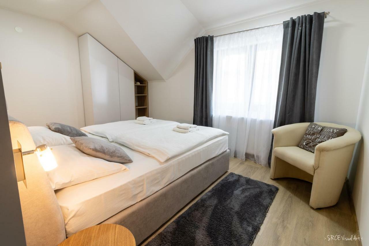 Apartmani Gundulic Ossero Esterno foto