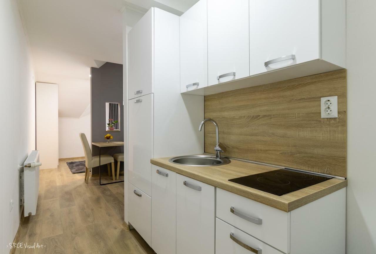 Apartmani Gundulic Ossero Esterno foto